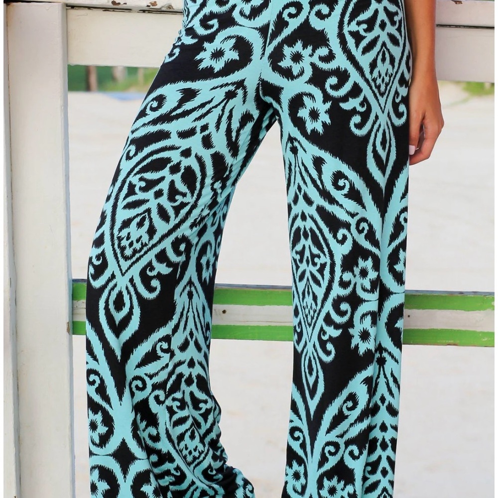 Cezanne EUC Black and Teal Wide Leg Pants